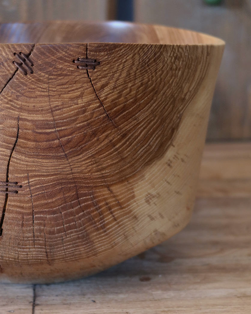 Træskål med syninger