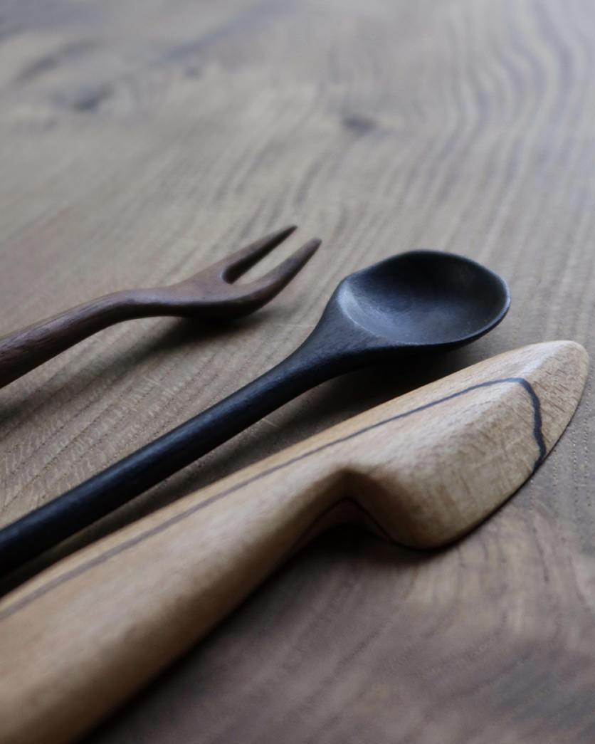 Set of serving cutlery