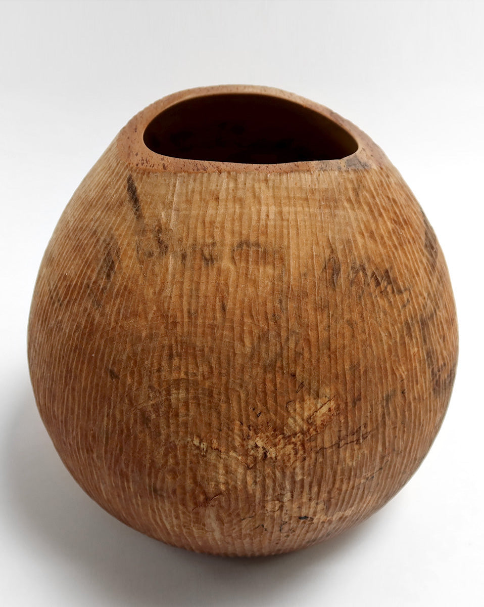 Trævase med tekstur