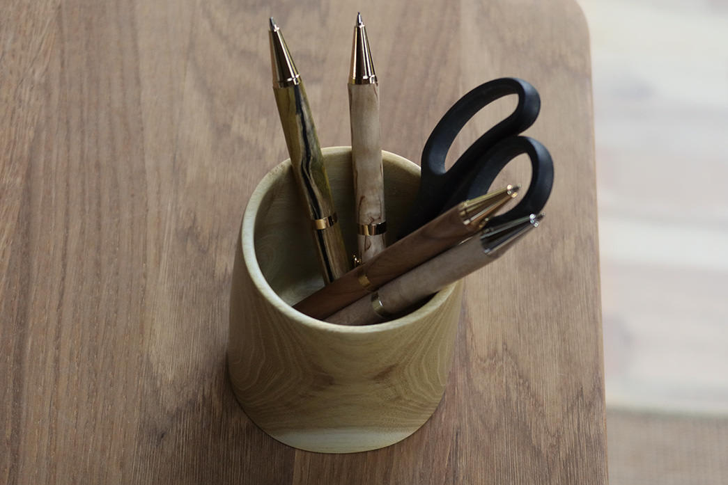 Pencil holder in black locust
