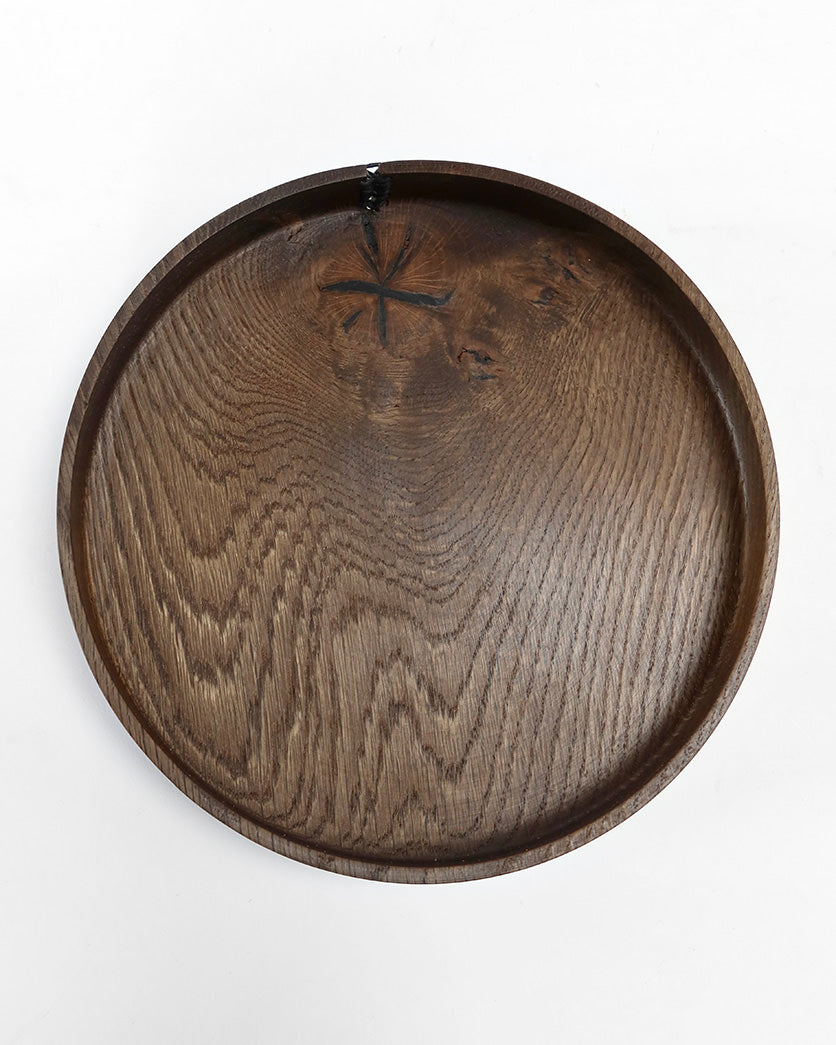 Serving plate in smoked oak, ø23