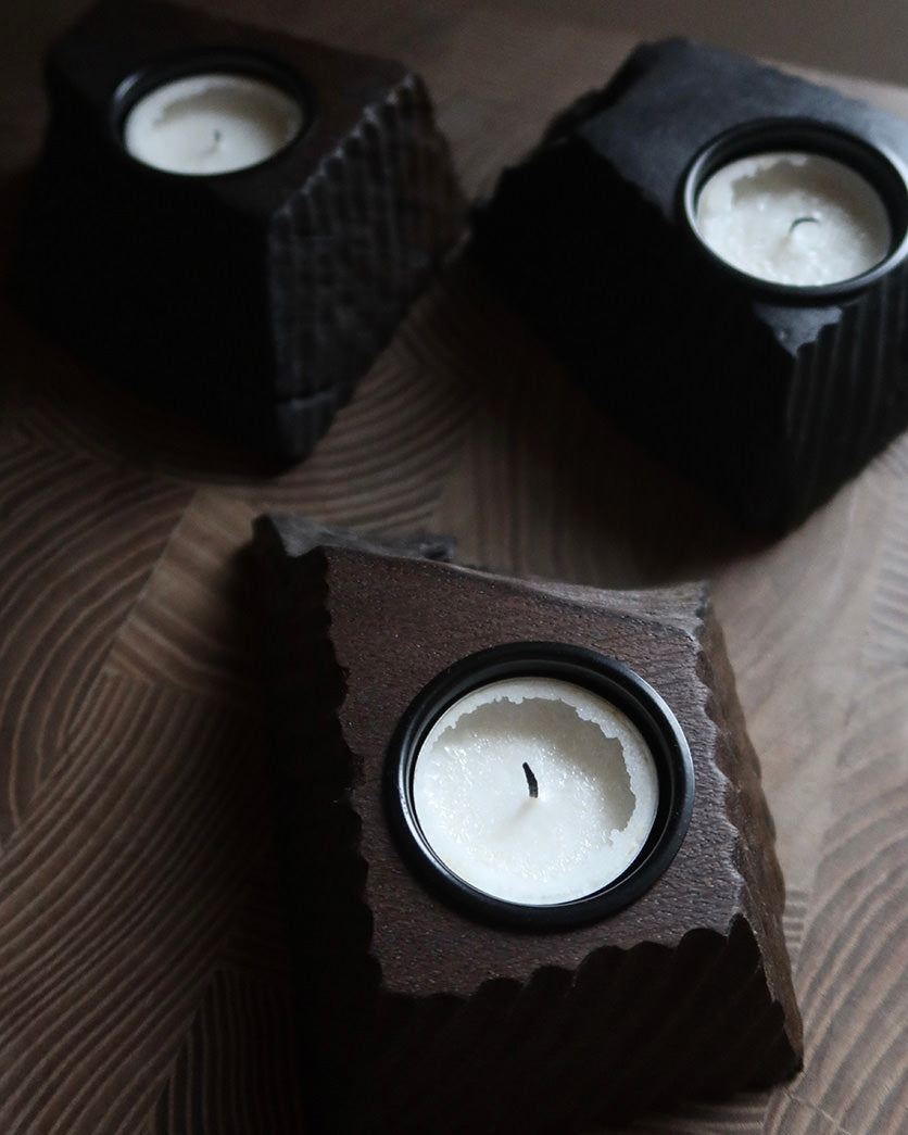 Fyrfadsstager i moseeg