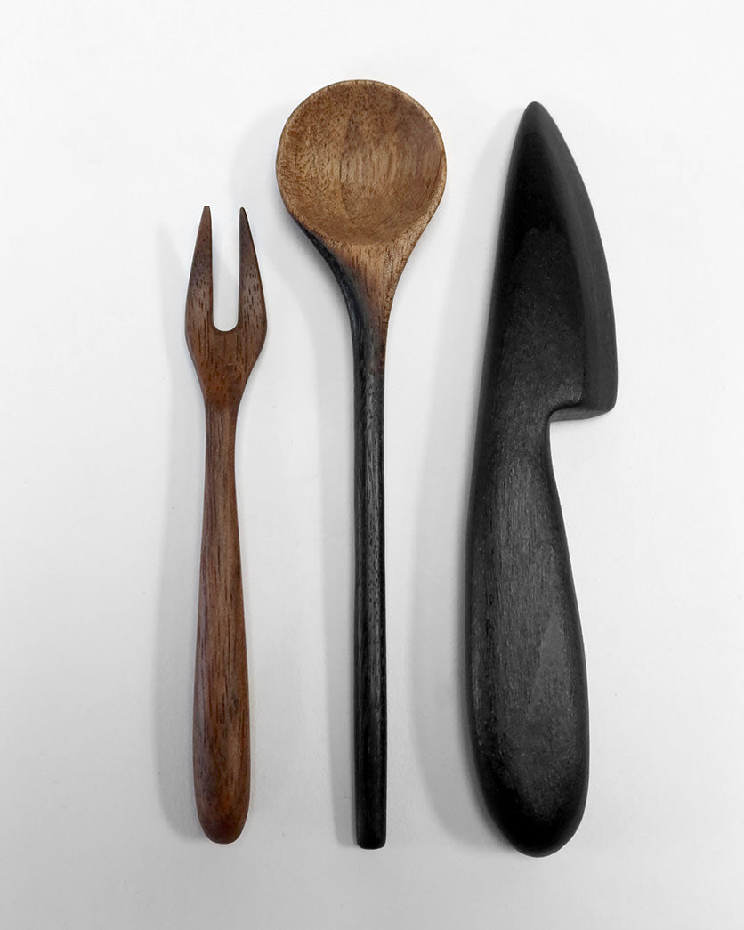 Set of serving cutlery