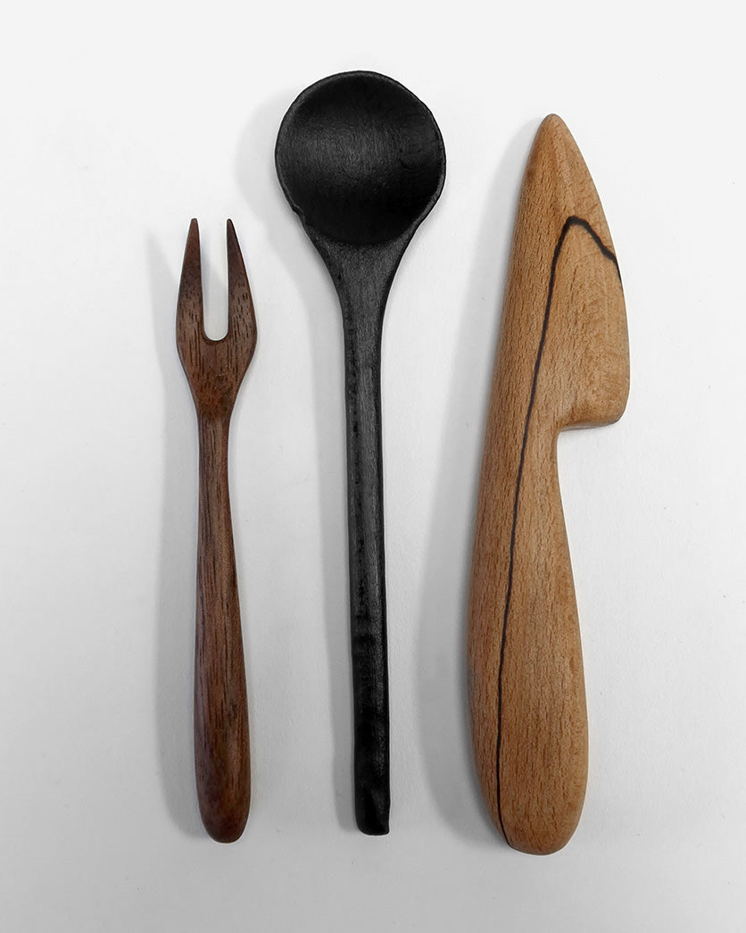 Set of serving cutlery