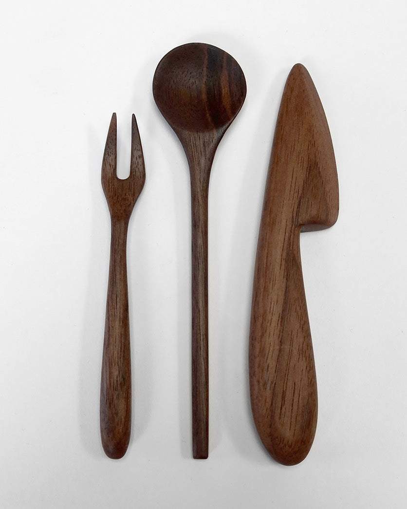 Set of serving cutlery