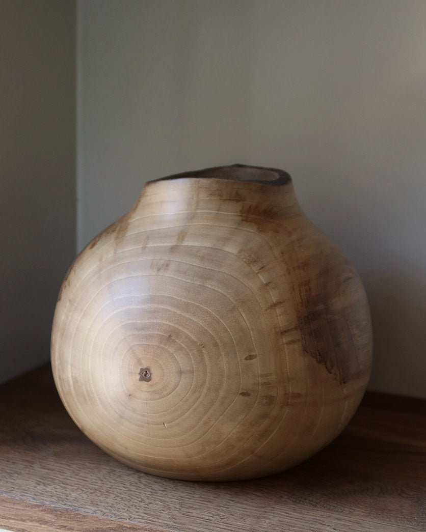 Valnød vase