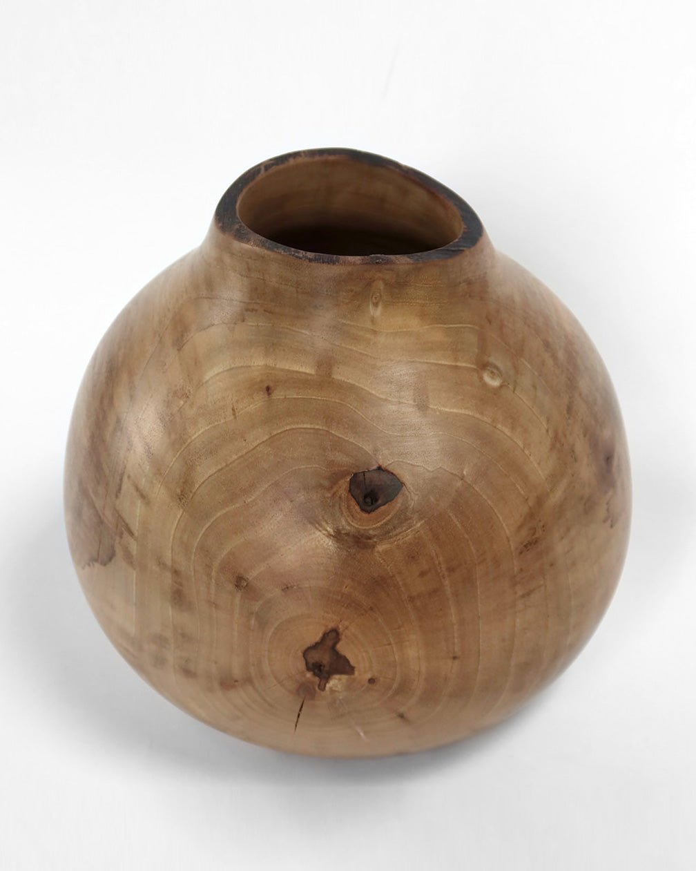 Europæisk valnød vase